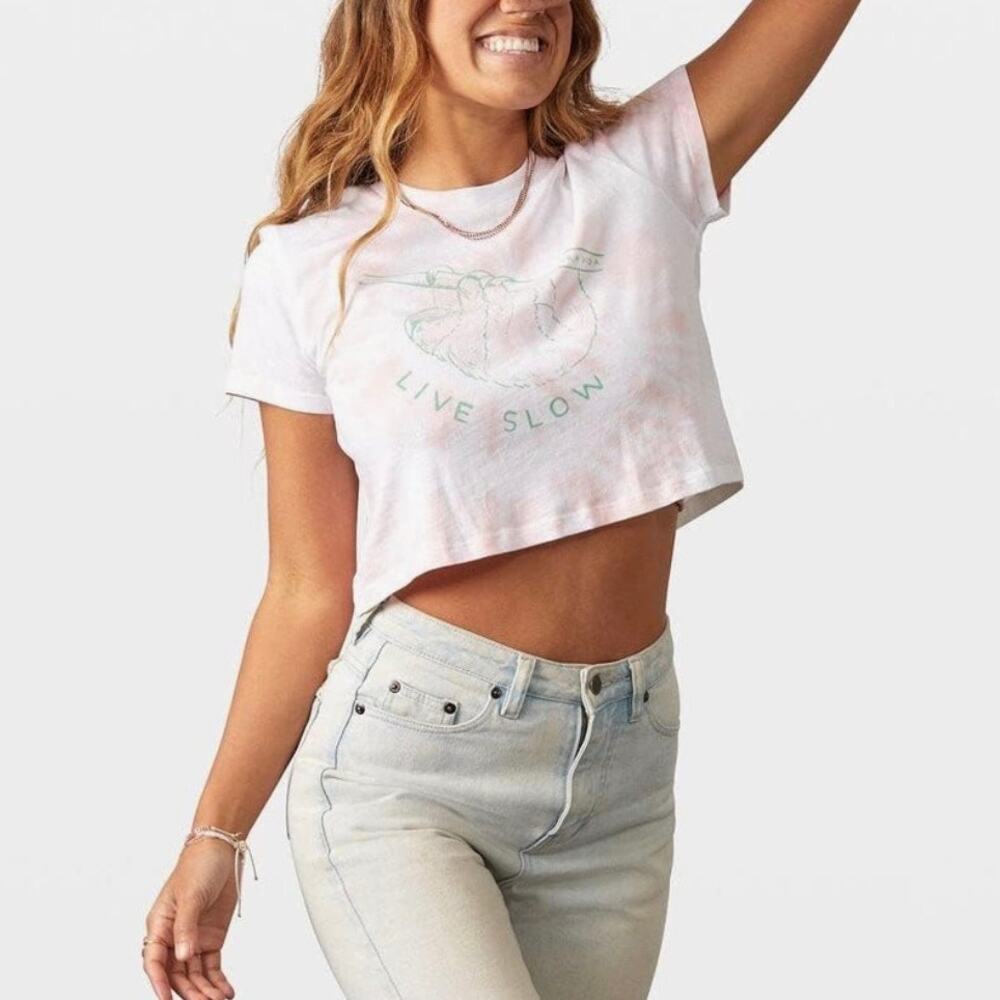 PURA VIDA Live Slow Sloth Tie Dye Graphic Crop Top Tee Pink Size Large - Picture 2 of 7